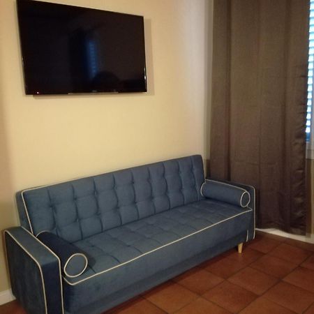 Piazza San Domenico Rooms - Bedinbolognacentro Екстериор снимка