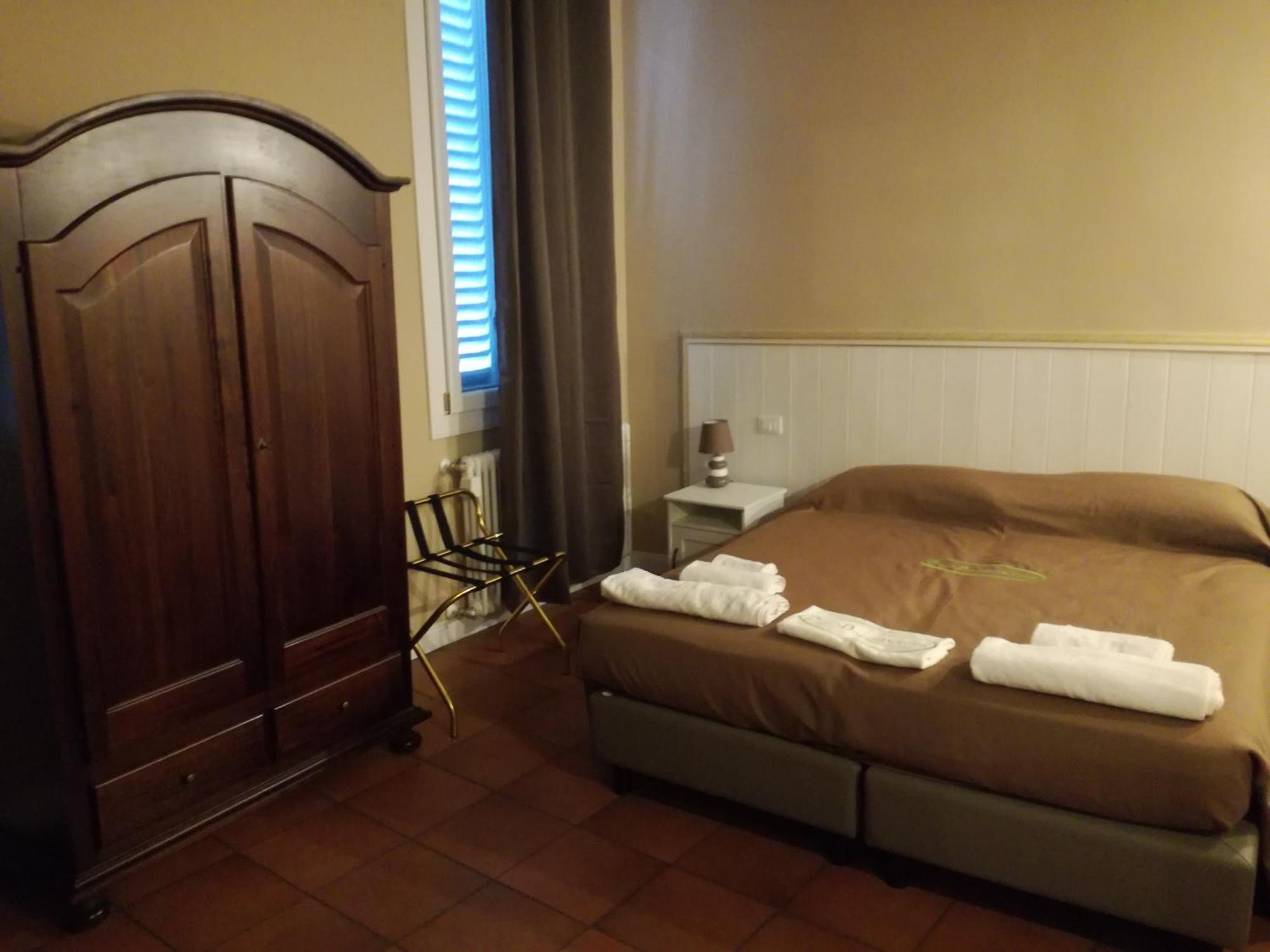 Piazza San Domenico Rooms - Bedinbolognacentro Екстериор снимка
